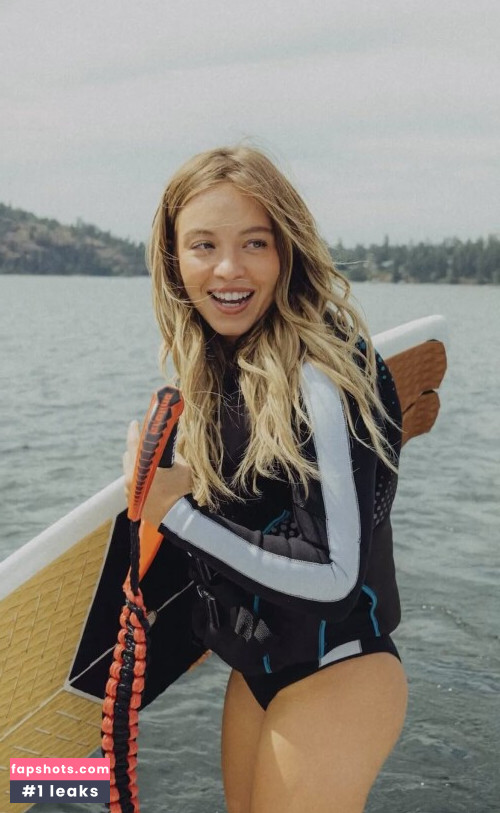 Sydney Sweeney gallery photo #2265