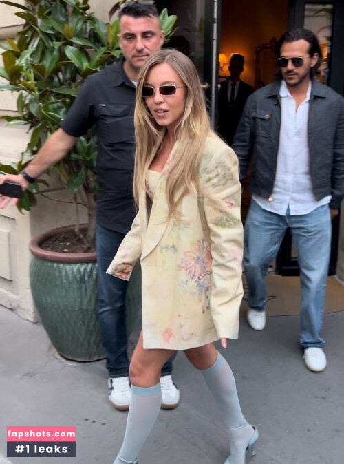Sydney Sweeney gallery photo #2354