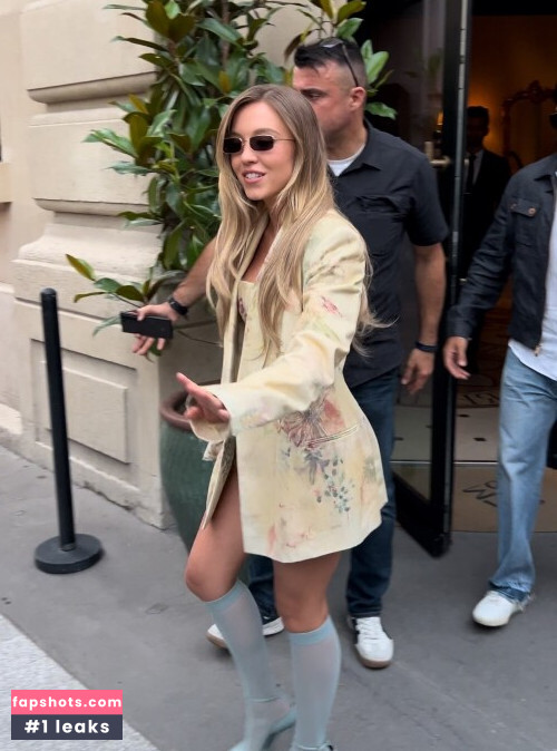 Sydney Sweeney gallery photo #2355