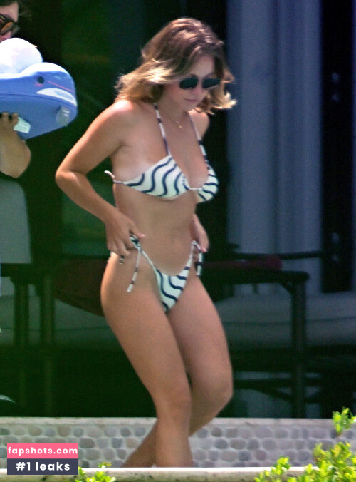 Sydney Sweeney gallery photo #2470