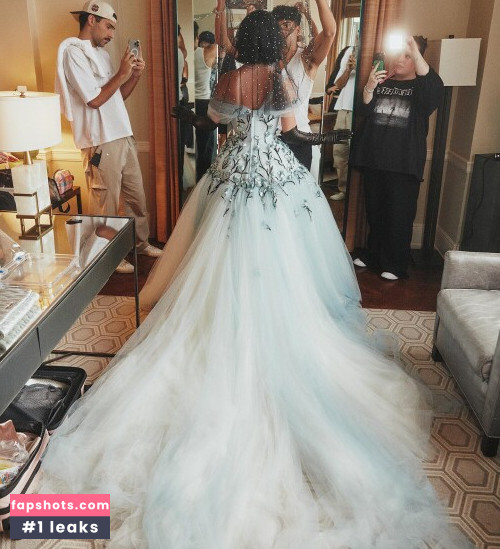 Sydney Sweeney gallery photo #2555