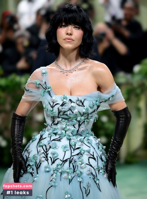 Sydney Sweeney gallery photo #2560