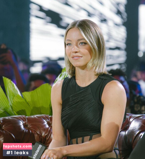 Sydney Sweeney gallery photo #2583