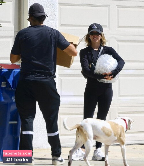 Sydney Sweeney gallery photo #2641