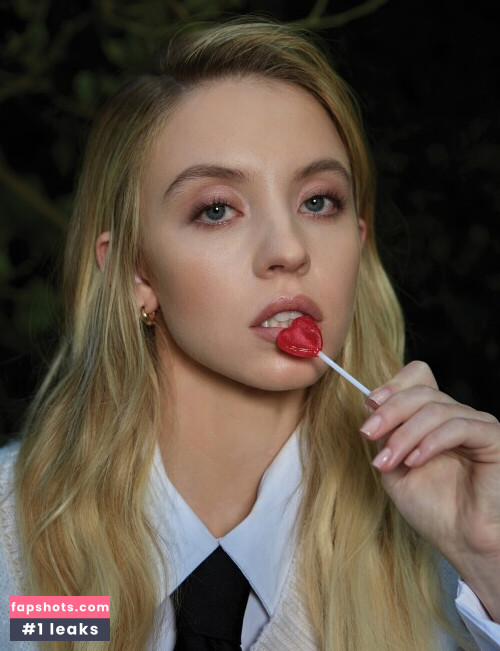 Sydney Sweeney gallery photo #2657