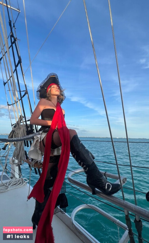 Sydney Sweeney gallery photo #2687