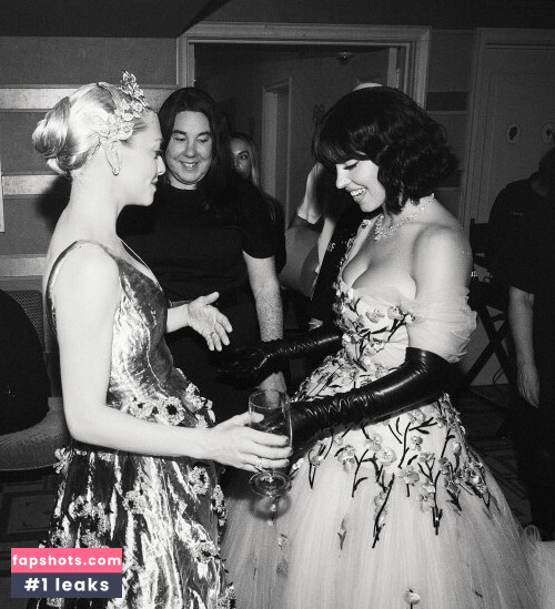 Sydney Sweeney gallery photo #2695