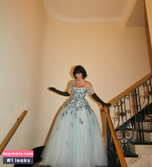 Sydney Sweeney gallery photo #2696