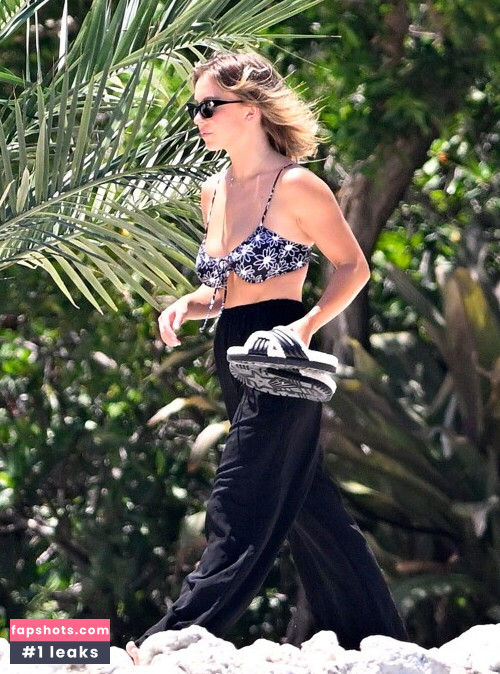 Sydney Sweeney gallery photo #2763