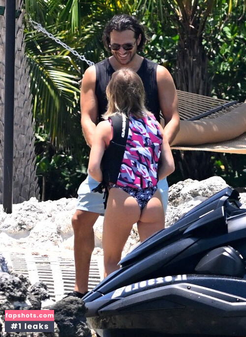 Sydney Sweeney gallery photo #2767