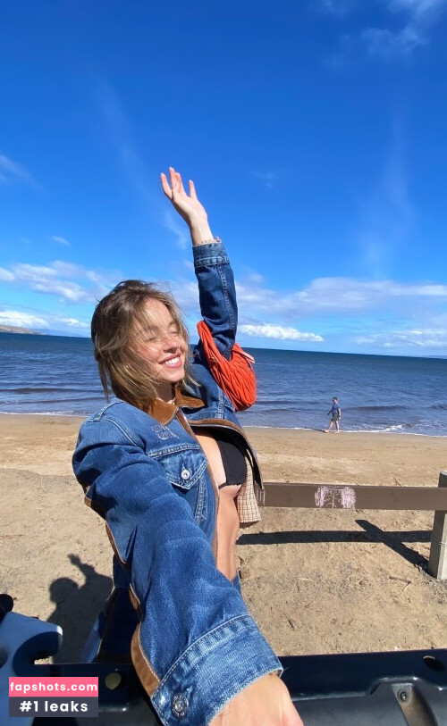 Sydney Sweeney gallery photo #2849