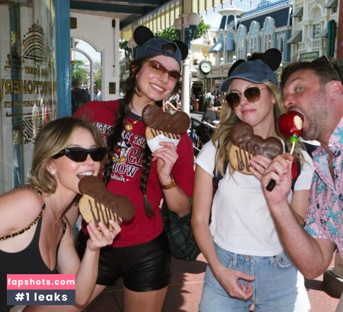 Sydney Sweeney gallery photo #2911