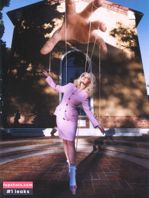 Sydney Sweeney gallery photo #2939