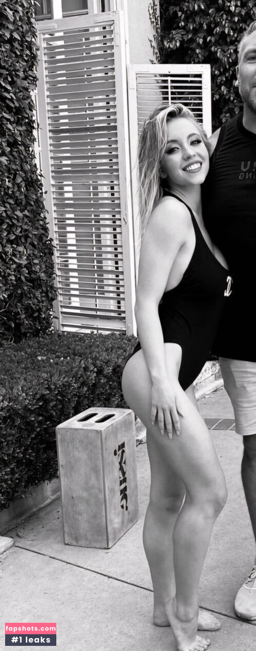 Sydney Sweeney gallery photo #2948