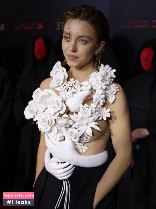 Sydney Sweeney gallery photo #3009