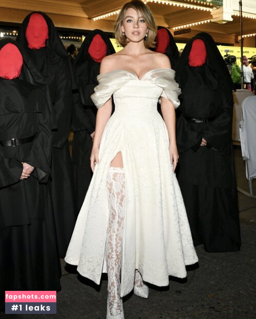 Sydney Sweeney gallery photo #3109