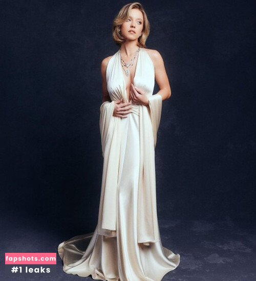 Sydney Sweeney gallery photo #3177