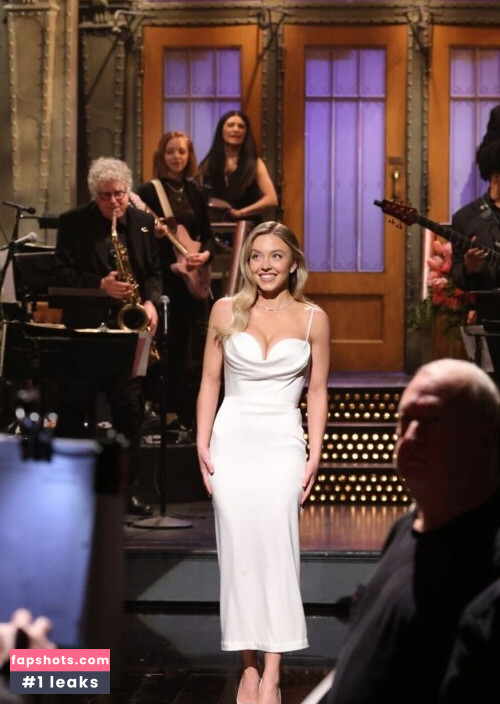 Sydney Sweeney gallery photo #3222