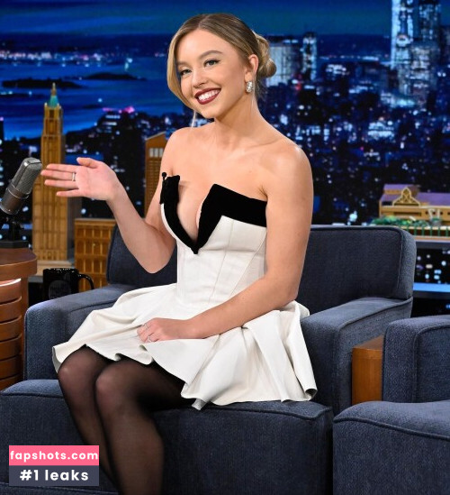 Sydney Sweeney gallery photo #3305