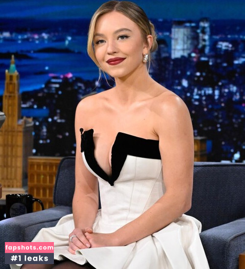 Sydney Sweeney gallery photo #3306