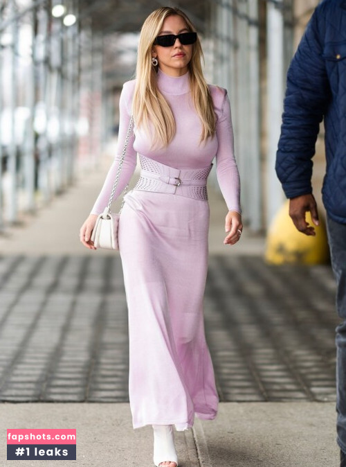 Sydney Sweeney gallery photo #3319