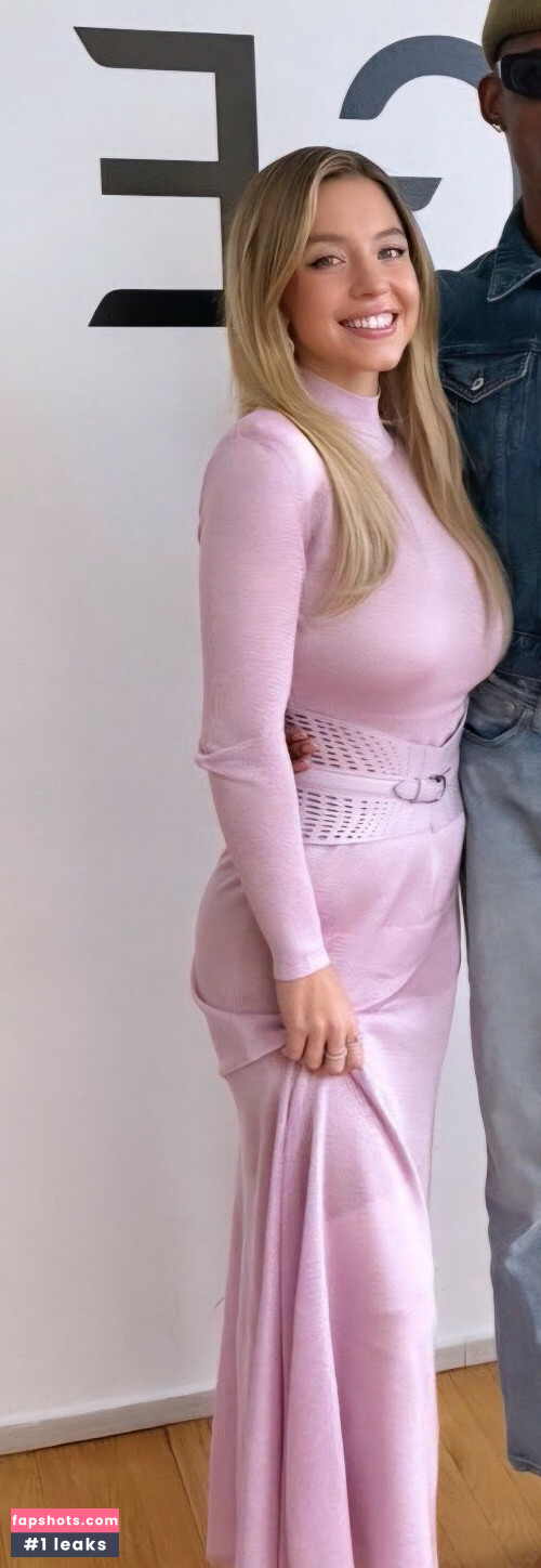 Sydney Sweeney gallery photo #3322