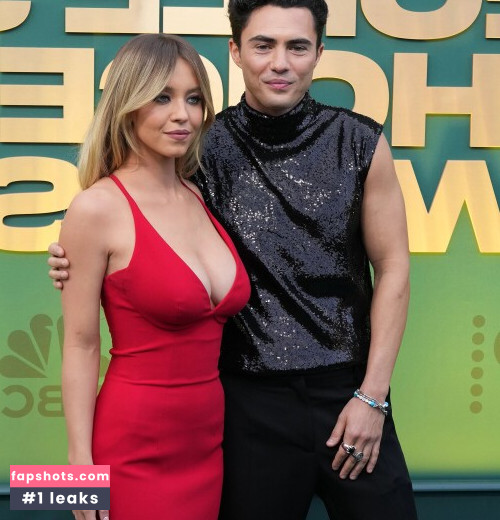 Sydney Sweeney gallery photo #3333