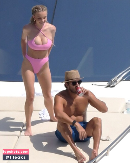 Sydney Sweeney gallery photo #3476