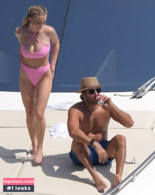 Sydney Sweeney gallery photo #3477