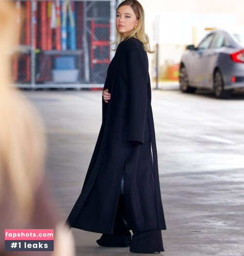 Sydney Sweeney gallery photo #3554
