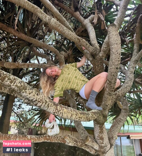 Sydney Sweeney gallery photo #3577