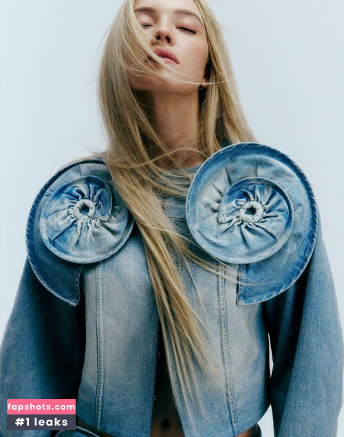 Sydney Sweeney gallery photo #3630