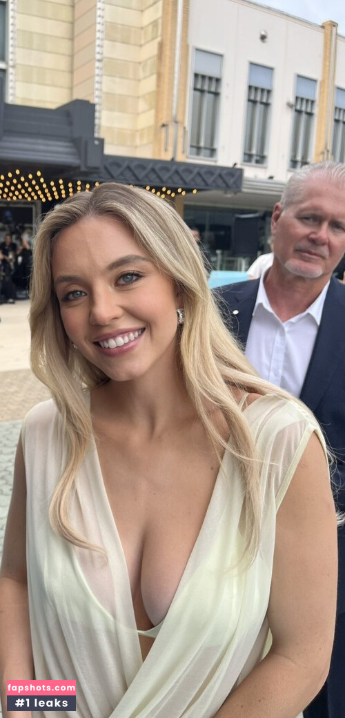 Sydney Sweeney gallery photo #3684