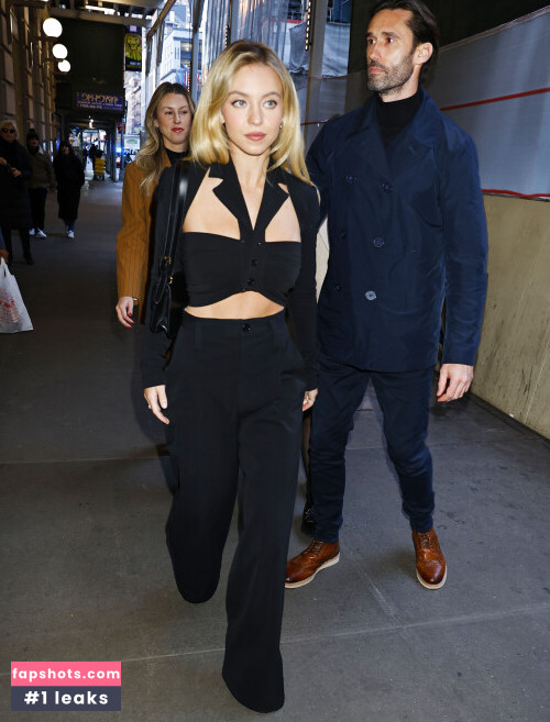 Sydney Sweeney gallery photo #3797