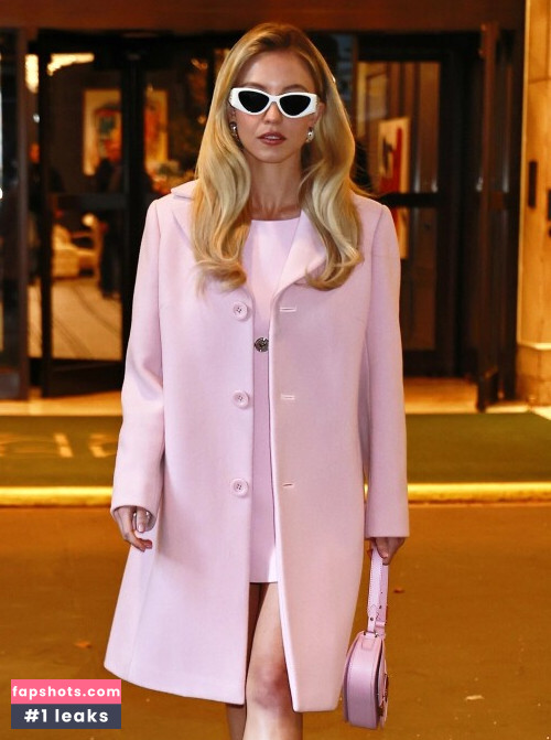 Sydney Sweeney gallery photo #3847