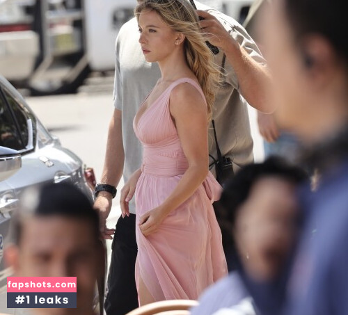 Sydney Sweeney gallery photo #3980