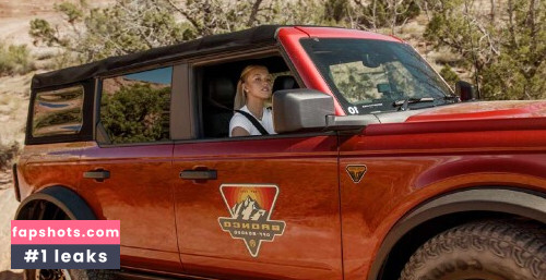 Sydney Sweeney gallery photo #4019