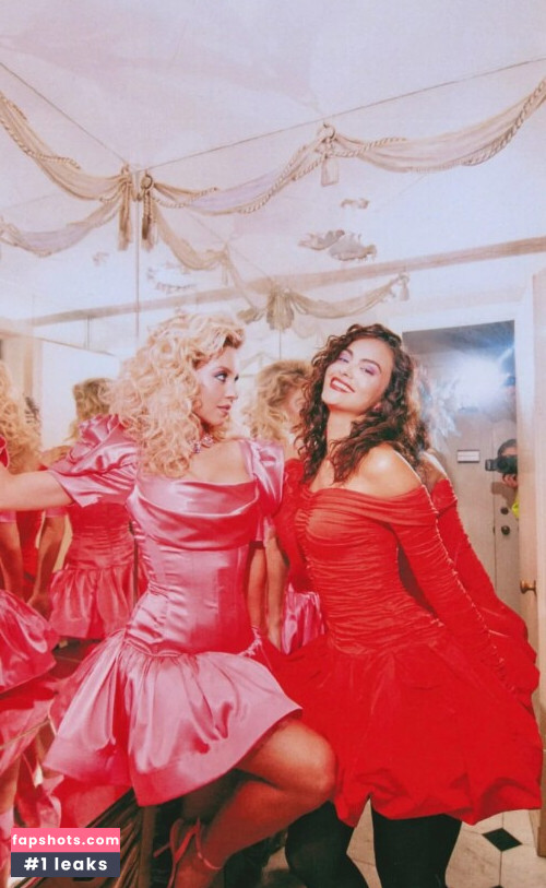 Sydney Sweeney gallery photo #4085