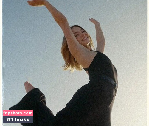 Sydney Sweeney gallery photo #4109