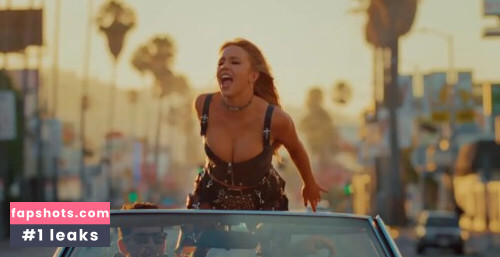 Sydney Sweeney gallery photo #4121