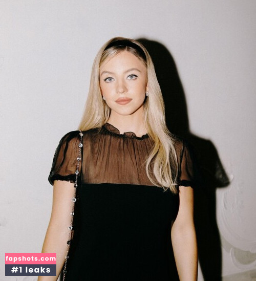 Sydney Sweeney gallery photo #4136