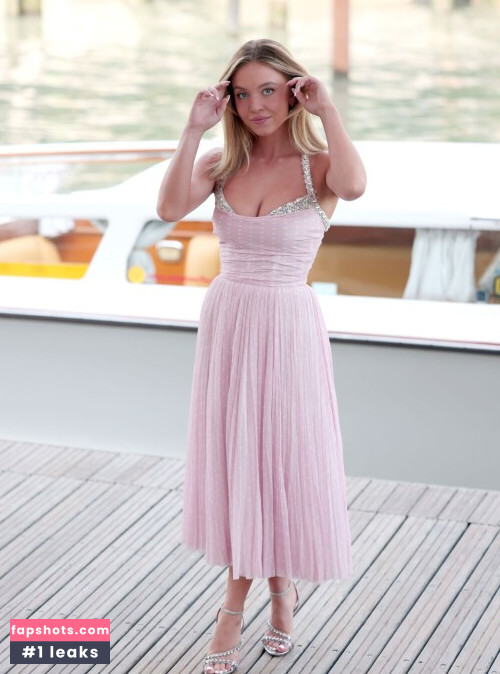 Sydney Sweeney gallery photo #4159