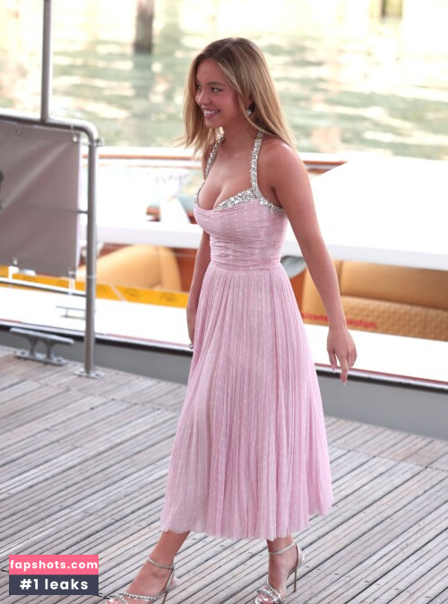Sydney Sweeney gallery photo #4169