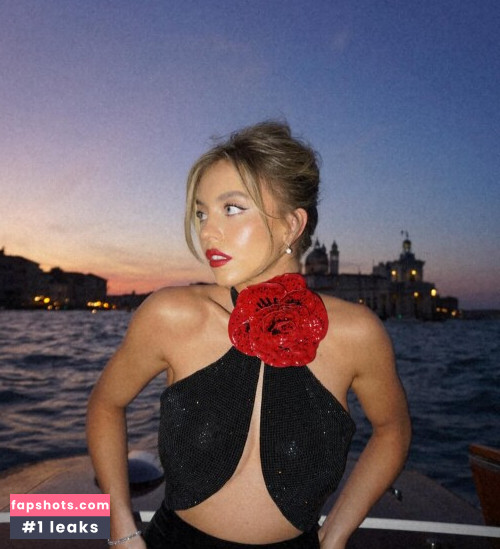 Sydney Sweeney gallery photo #4190