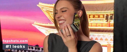 Sydney Sweeney gallery photo #4320