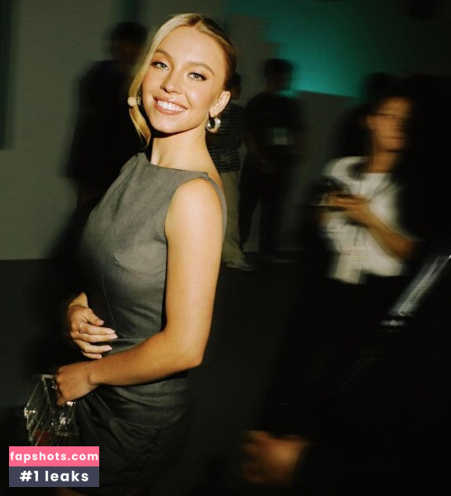 Sydney Sweeney gallery photo #4327