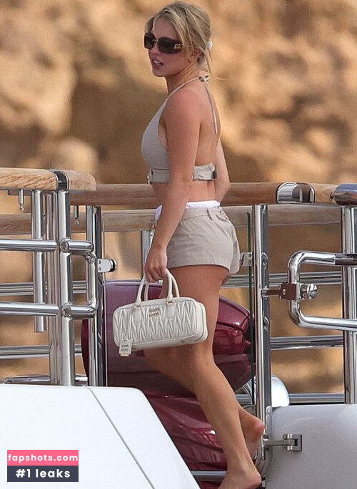 Sydney Sweeney gallery photo #4510