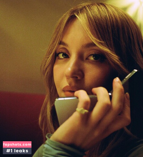 Sydney Sweeney gallery photo #4532