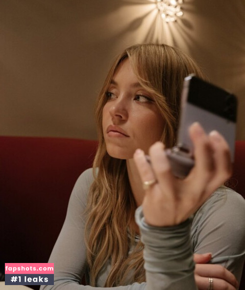 Sydney Sweeney gallery photo #4539