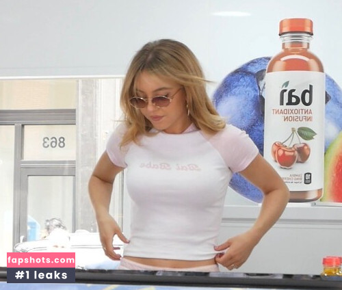 Sydney Sweeney gallery photo #4561